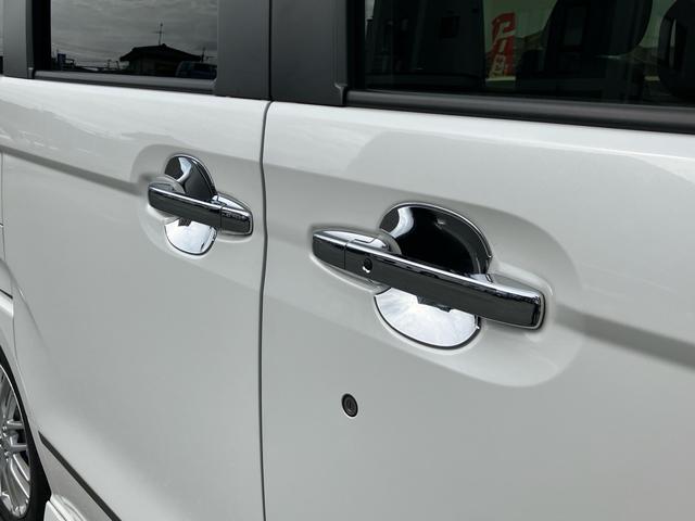 Ｎ－ＢＯＸカスタム Ｌターボ　衝突被害軽減ブレーキ　レーンアシスト　ナビＴＶ　Ｂｌｕｅｔｏｏｔｈ　パドルシフト　クルーズコントロール　ハーフレザーシート　シートヒーター　両側パワースライド　オートＬＥＤヘッドライト　純正１５アルミ（18枚目）