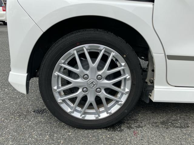 Ｎ－ＢＯＸカスタム Ｌターボ　衝突被害軽減ブレーキ　レーンアシスト　ナビＴＶ　Ｂｌｕｅｔｏｏｔｈ　パドルシフト　クルーズコントロール　ハーフレザーシート　シートヒーター　両側パワースライド　オートＬＥＤヘッドライト　純正１５アルミ（19枚目）