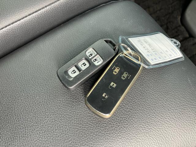 Ｎ－ＢＯＸカスタム Ｌターボ　衝突被害軽減ブレーキ　レーンアシスト　ナビＴＶ　Ｂｌｕｅｔｏｏｔｈ　パドルシフト　クルーズコントロール　ハーフレザーシート　シートヒーター　両側パワースライド　オートＬＥＤヘッドライト　純正１５アルミ（32枚目）