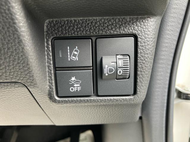 Ｎ－ＢＯＸカスタム Ｌターボ　衝突被害軽減ブレーキ　レーンアシスト　ナビＴＶ　Ｂｌｕｅｔｏｏｔｈ　パドルシフト　クルーズコントロール　ハーフレザーシート　シートヒーター　両側パワースライド　オートＬＥＤヘッドライト　純正１５アルミ（44枚目）