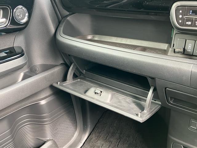 Ｎ－ＢＯＸカスタム Ｌターボ　衝突被害軽減ブレーキ　レーンアシスト　ナビＴＶ　Ｂｌｕｅｔｏｏｔｈ　パドルシフト　クルーズコントロール　ハーフレザーシート　シートヒーター　両側パワースライド　オートＬＥＤヘッドライト　純正１５アルミ（64枚目）