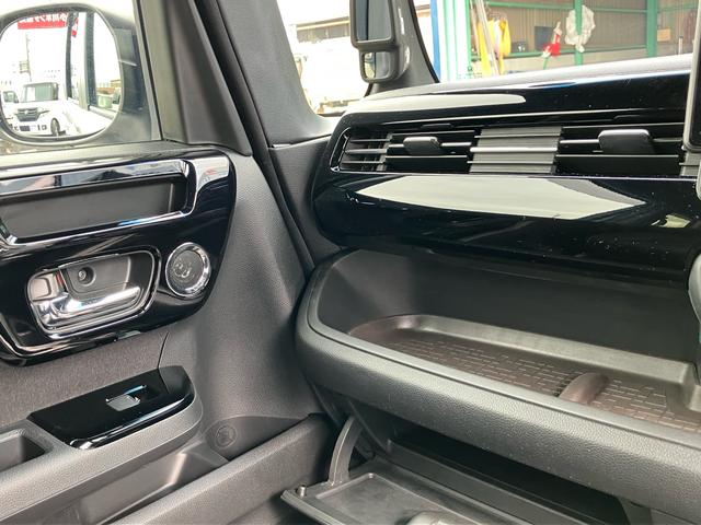 Ｎ－ＢＯＸカスタム Ｌターボ　衝突被害軽減ブレーキ　レーンアシスト　ナビＴＶ　Ｂｌｕｅｔｏｏｔｈ　パドルシフト　クルーズコントロール　ハーフレザーシート　シートヒーター　両側パワースライド　オートＬＥＤヘッドライト　純正１５アルミ（65枚目）
