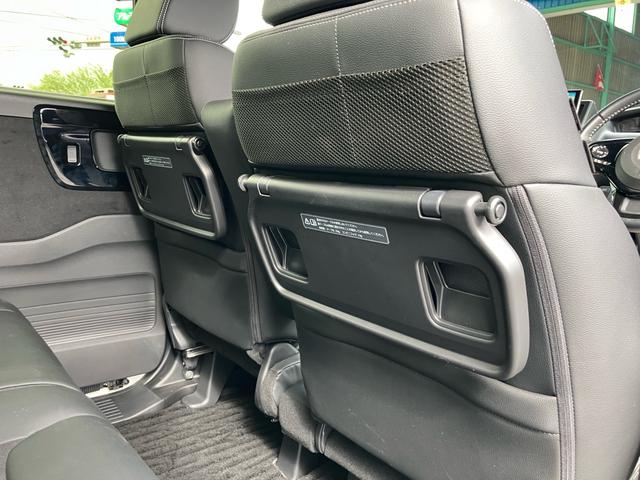 Ｎ－ＢＯＸカスタム Ｌターボ　衝突被害軽減ブレーキ　レーンアシスト　ナビＴＶ　Ｂｌｕｅｔｏｏｔｈ　パドルシフト　クルーズコントロール　ハーフレザーシート　シートヒーター　両側パワースライド　オートＬＥＤヘッドライト　純正１５アルミ（70枚目）