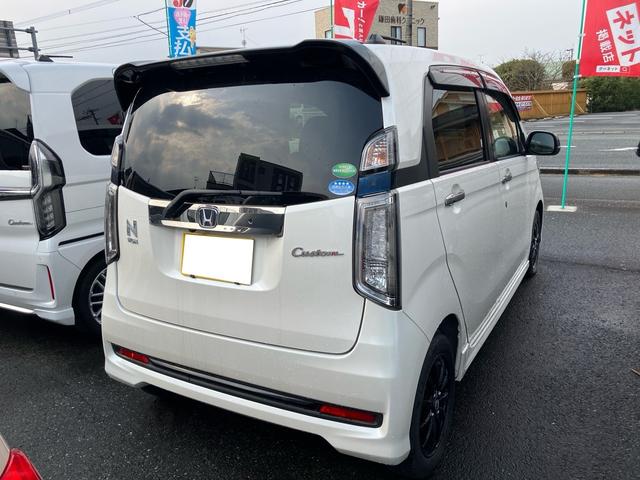 Ｎ－ＷＧＮカスタム Ｇ　ＳＳ２トーンカラースタイルパッケージ　あんしんパッケージ　ナビ　フルセグＴＶ　ＣＤ・ＤＶＤ　Ｂｌｕｅｔｏｏｔｈ　バックカメラ　ビルトインＥＴＣ　スマートキー　プッシュスタート　アイドリングストップ　電動格納ミラー　ベンチシート（7枚目）