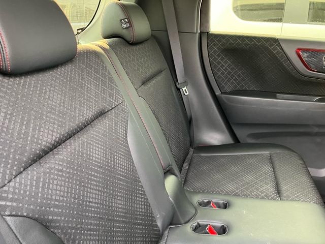 Ｎ－ＷＧＮカスタム Ｇ　ＳＳ２トーンカラースタイルパッケージ　あんしんパッケージ　ナビ　フルセグＴＶ　ＣＤ・ＤＶＤ　Ｂｌｕｅｔｏｏｔｈ　バックカメラ　ビルトインＥＴＣ　スマートキー　プッシュスタート　アイドリングストップ　電動格納ミラー　ベンチシート（30枚目）