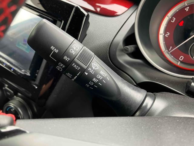 スイフトスポーツ スポーツ セーフティパッケージ装着車 ドライブレコーダー バックカメラ ナビ TV オートクルーズコントロール レーンアシスト 衝突被害軽減システム アルミホイール オートライト LEDヘッドランプ スマートキー 電動格納ミラー(8枚目)