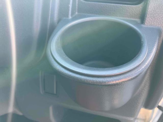 キャリイトラック 　４ＷＤ　ＭＴ　エアコン　運転席エアバッグ（11枚目）