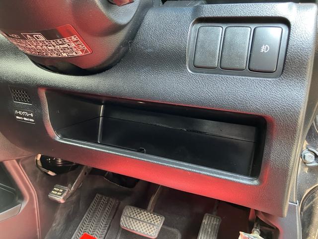 ゼストスパーク Ｗ　ＨＩＤライト　スマートキー　前後２カメラドラレコ　電動格納ミラー　ベンチシート　ＡＴ　盗難防止システム　ＡＢＳ　ＣＤ　ミュージックプレイヤー接続可　アルミホイール　衝突安全ボディ（24枚目）
