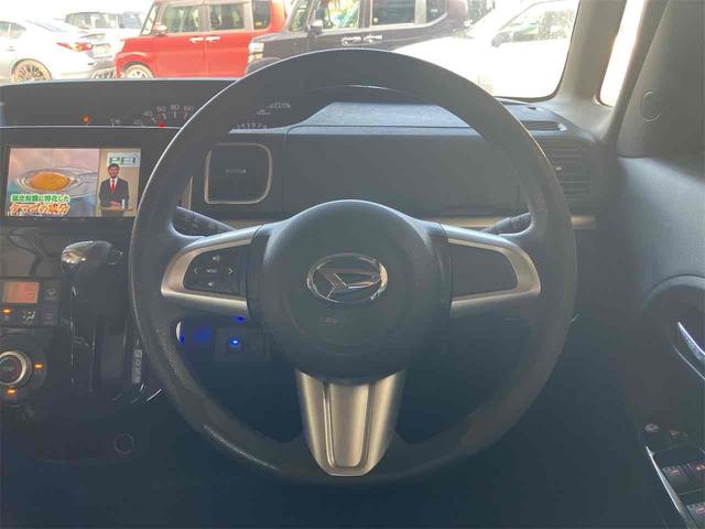 ハンドルの状態が悪いと運転に集中できませんよね。こちらの車、お気軽にお問い合わせください。