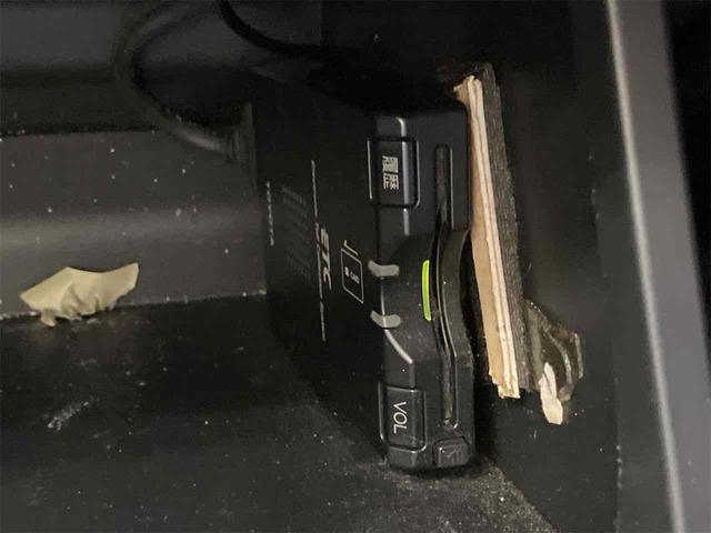 高速走行もスムーズにお支払いが可能な【ETC】ご納車までにセットアップを行い、ご納車時にはご利用いただけるようにいたします。