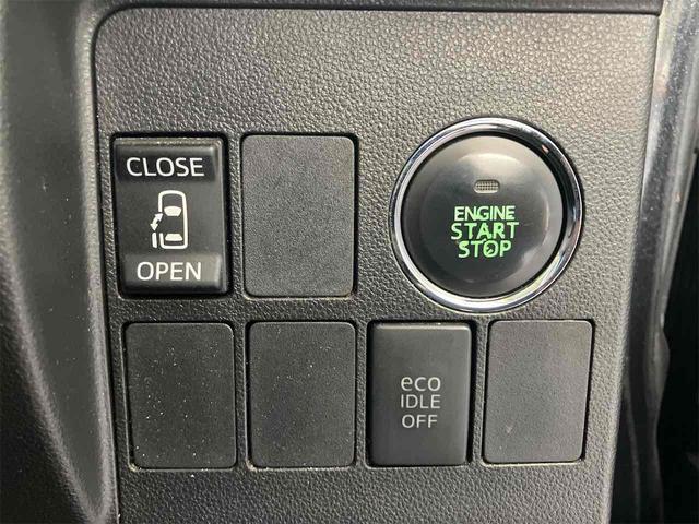 電動スライドドアで人の乗り降りや大きな荷物の積み込みがラクラク!