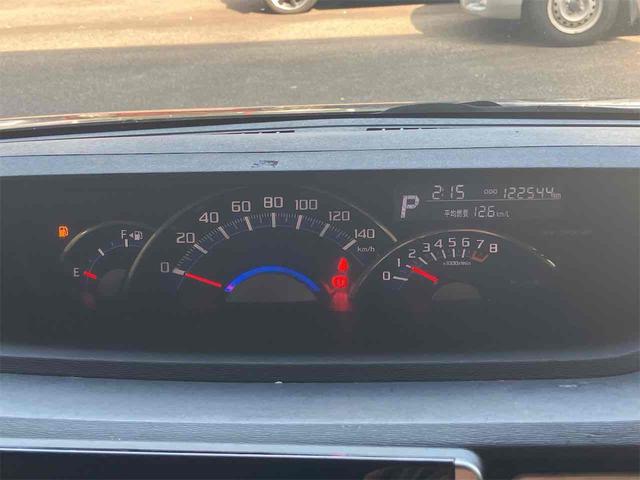 この度は当店のお車をご覧になっていただき、誠にありがとうございます。じっくり現車確認して頂けるよう、ご準備を致します!