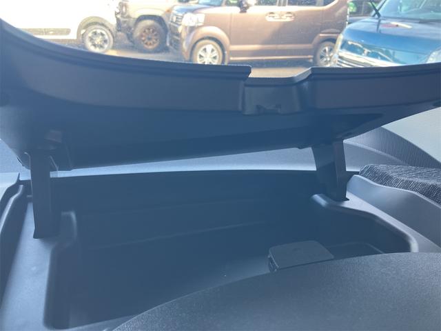 シエンタ ハイブリッドＺ　ＥＴＣ　全周囲カメラ　ナビ　ＴＶ　クリアランスソナー　オートクルーズコントロール　レーンアシスト　衝突被害軽減システム　両側電動スライドドア　オートマチックハイビーム　オートライト　ＬＥＤヘッドランプ（50枚目）