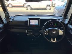 車を運転する際には運転席の存在は欠かせません。なのでしっかりとチェックしたいポイントですね。 2