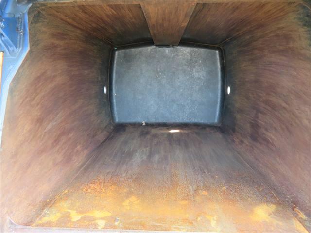 デュトロ ２ｔ回転式塵芥車　５．１立米　極東開発製（18枚目）