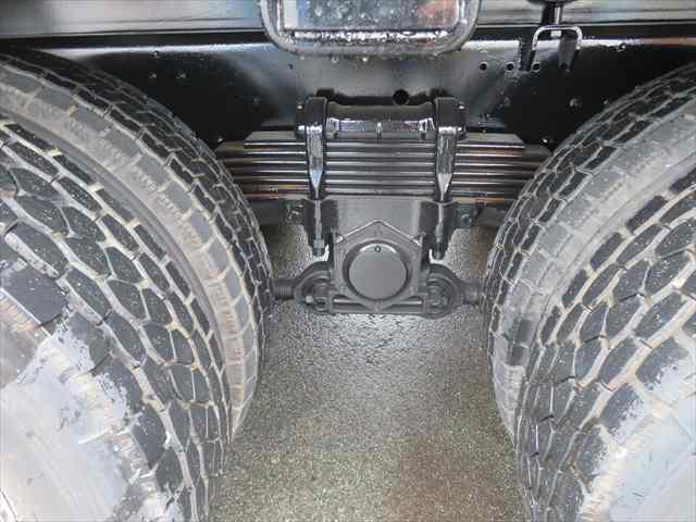 コンドル ミニ10輪木材運搬車 車検整備付 スタンション4本 アオリ無 全塗装仕上 積載10,000kg(20枚目)