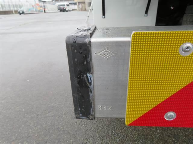 コンドル ミニ10輪木材運搬車 車検整備付 スタンション4本 アオリ無 全塗装仕上 積載10,000kg(22枚目)