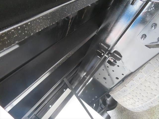 コンドル ミニ10輪木材運搬車 車検整備付 スタンション4本 アオリ無 全塗装仕上 積載10,000kg(23枚目)