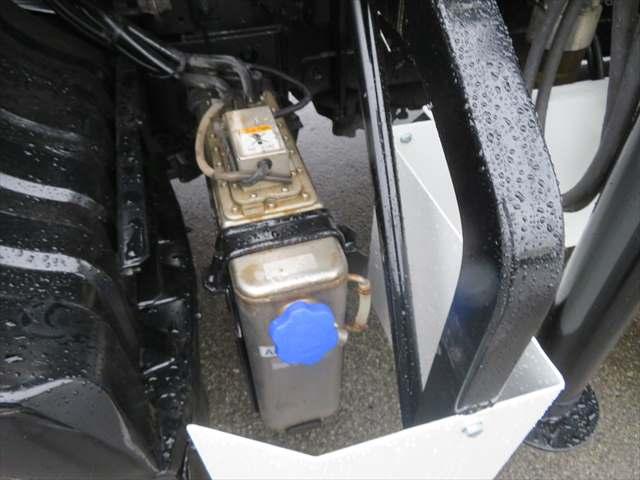 コンドル ミニ10輪木材運搬車 車検整備付 スタンション4本 アオリ無 全塗装仕上 積載10,000kg(28枚目)