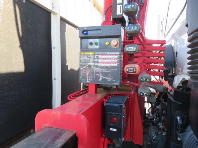 ヒノレンジャー 4段R/Cクレーン付平ボデー ユニック製 型式:URG344 フックイン付 クレーン能力2.93t吊り 差し違いアウトリガー 三方開 210馬力 積載2400kg ETC付(34枚目)