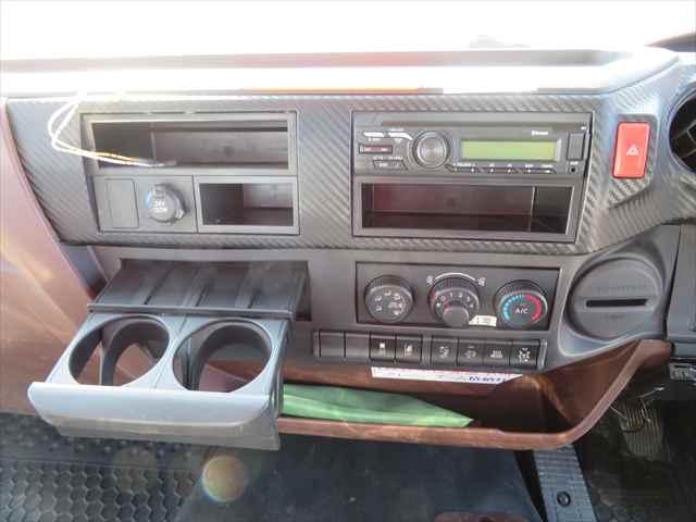 ヒノレンジャー 4段R/Cクレーン付平ボデー ユニック製 型式:URG344 フックイン付 クレーン能力2.93t吊り 差し違いアウトリガー 三方開 210馬力 積載2400kg ETC付(58枚目)