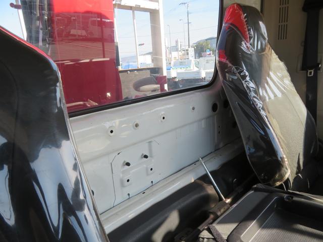 ヒノレンジャー 4段R/Cクレーン付平ボデー ユニック製 型式:URG344 フックイン付 クレーン能力2.93t吊り 差し違いアウトリガー 三方開 210馬力 積載2400kg ETC付(63枚目)