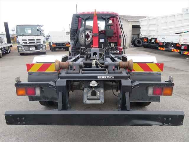 ファイター ４ｔ脱着式コンテナ専用車　車検整備付　極東開発製　型式：ＪＭ０４－５５　ツインホイスト　積載３６００ｋｇ　２２０馬力　ＥＴＣ付　バッテリー新品（7枚目）