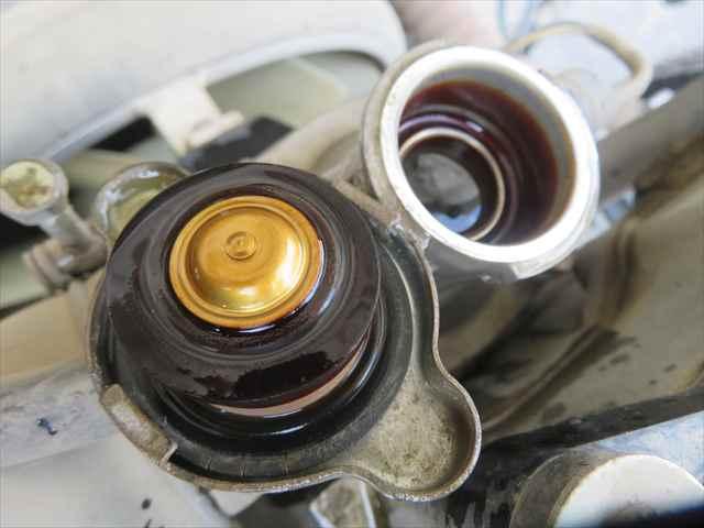 ファイター ４ｔ脱着式コンテナ専用車　車検整備付　極東開発製　型式：ＪＭ０４－５５　ツインホイスト　積載３６００ｋｇ　２２０馬力　ＥＴＣ付　バッテリー新品（14枚目）