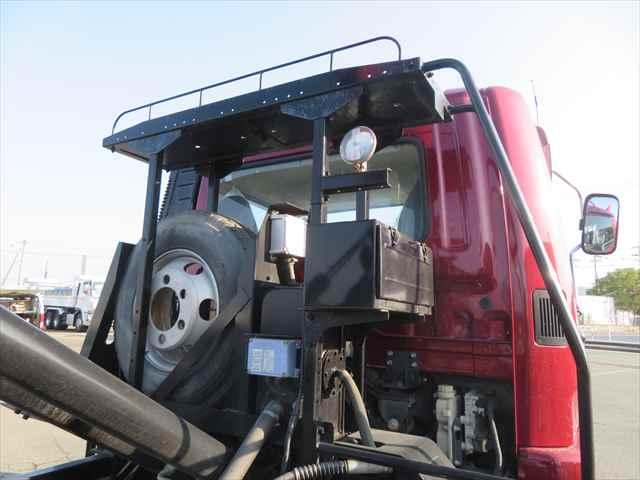 ファイター ４ｔ脱着式コンテナ専用車　車検整備付　極東開発製　型式：ＪＭ０４－５５　ツインホイスト　積載３６００ｋｇ　２２０馬力　ＥＴＣ付　バッテリー新品（31枚目）