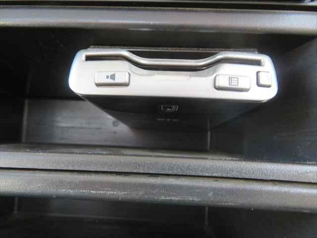 ファイター ４ｔ脱着式コンテナ専用車　車検整備付　極東開発製　型式：ＪＭ０４－５５　ツインホイスト　積載３６００ｋｇ　２２０馬力　ＥＴＣ付　バッテリー新品（45枚目）