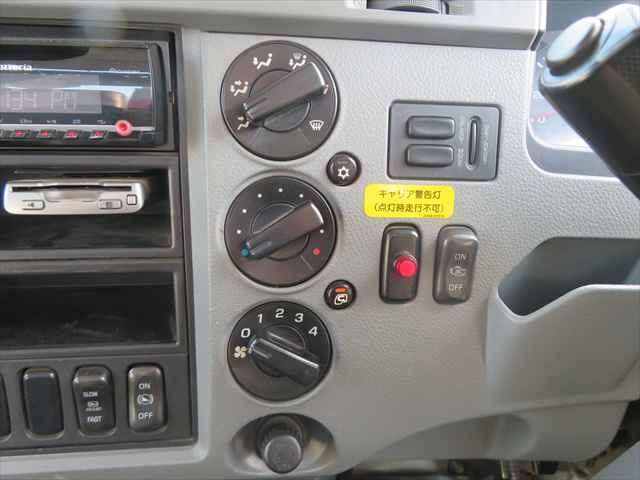 ファイター ４ｔ脱着式コンテナ専用車　車検整備付　極東開発製　型式：ＪＭ０４－５５　ツインホイスト　積載３６００ｋｇ　２２０馬力　ＥＴＣ付　バッテリー新品（46枚目）