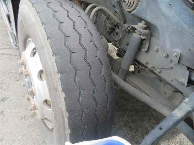 スーパーグレート 10tダンプ 極東開発製 型式:DD10-761 380馬力 積載8900kg ETC タコグラフ ベッド シフト7速MT(15枚目)