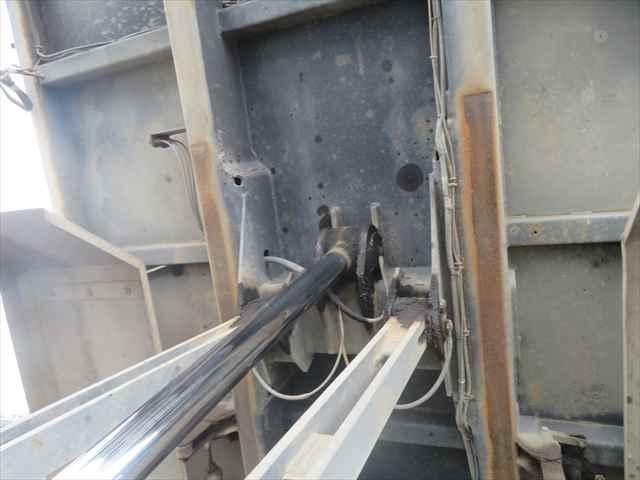 スーパーグレート 10tダンプ 極東開発製 型式:DD10-761 380馬力 積載8900kg ETC タコグラフ ベッド シフト7速MT(26枚目)