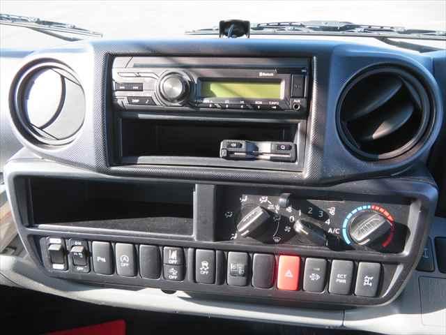 デュトロ ２ｔプレス式塵芥車　新明和製　型式：ＧＴ０４２－５４３４　容積４．３立米　積載２０００ｋｇ　連続スイッチ付　分別カゴ付　１５０馬力　ＡＴ車　走行１．９万ｋｍ　ＥＴＣ　ドラレコ　メッキ部品有（39枚目）