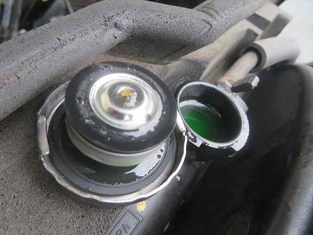 エルフトラック ３ｔ脱着式コンテナ専用車　新明和製　型式：ＣＣＡ２２－１１　車検整備付　４ＷＤ　積載３０００ｋｇ　２シリンダー　４ナンバー仕様　１５０馬力　ＥＴＣ付　メッキ部品有　走行９．６万ｋｍ（11枚目）