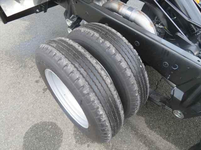 キャンター ３ｔ全低床強化ダンプ　極東開発製　型式：ＤＤ０２－３１　Ｒ７年式　走行１８３ｋｍ　積載２９５０ｋｇ　１５０馬力　４ナンバー仕様（22枚目）