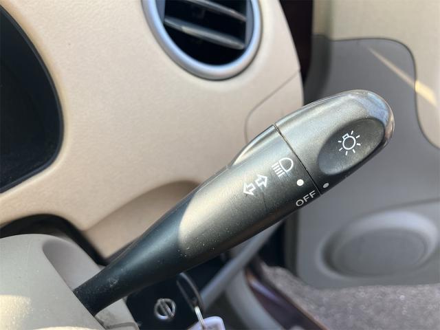 モコ Ｓ　キーレスエントリー　電動格納ミラー　ベンチシート　ＡＴ　盗難防止システム　ＡＢＳ　ＣＤ　衝突安全ボディ　エアコン　パワーステアリング　パワーウィンドウ（8枚目）