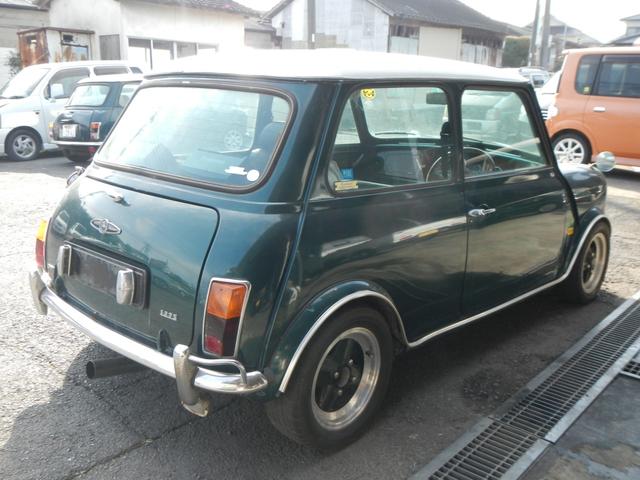 ＭＩＮＩ クーパー１．３ｉ　内外装・足回りカスタム　フロアＡＴ　ＡＣ（8枚目）
