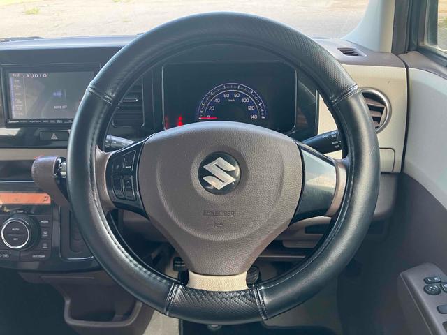 ＭＲワゴンＷｉｔ ＸＳ　ナビ　ＴＶ　オートライト　ＨＩＤ　スマートキー　アイドリングストップ　電動格納ミラー　ベンチシート　ＣＶＴ　盗難防止システム　ＡＢＳ　ＣＤ　ＤＶＤ再生　ＵＳＢ　アルミホイール　衝突安全ボディ　エアコン（3枚目）