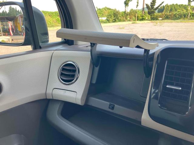 ＭＲワゴンＷｉｔ ＸＳ　ナビ　ＴＶ　オートライト　ＨＩＤ　スマートキー　アイドリングストップ　電動格納ミラー　ベンチシート　ＣＶＴ　盗難防止システム　ＡＢＳ　ＣＤ　ＤＶＤ再生　ＵＳＢ　アルミホイール　衝突安全ボディ　エアコン（9枚目）