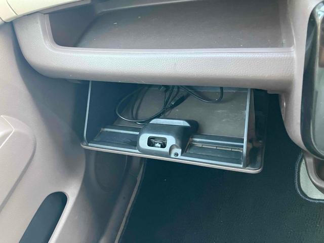 ＭＲワゴンＷｉｔ ＸＳ　ナビ　ＴＶ　オートライト　ＨＩＤ　スマートキー　アイドリングストップ　電動格納ミラー　ベンチシート　ＣＶＴ　盗難防止システム　ＡＢＳ　ＣＤ　ＤＶＤ再生　ＵＳＢ　アルミホイール　衝突安全ボディ　エアコン（49枚目）