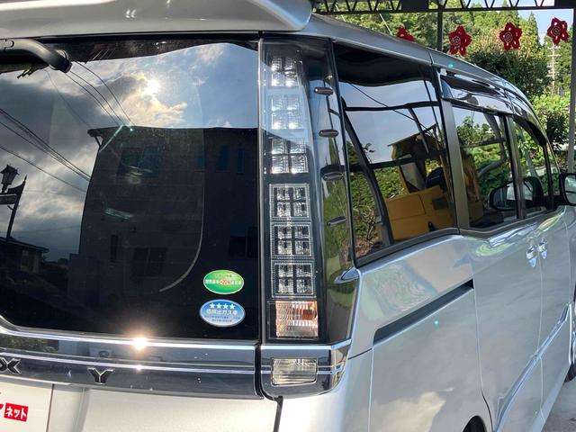 ヴォクシー ＺＳ　ＥＴＣ　バックカメラ　ナビ　ＴＶ　両側スライド・片側電動　オートライト　ＬＥＤヘッドランプ　スマートキー　アイドリングストップ　電動格納ミラー　３列シート　ＣＶＴ　アルミホイール　ＣＤ（31枚目）