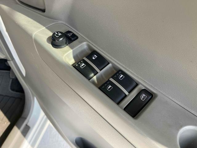 ピクシススペース 　キーレスエントリー　アイドリングストップ　電動格納ミラー　ベンチシート　ＣＶＴ　ＣＤ　アルミホイール　エアコン　パワーステアリング　パワーウィンドウ（8枚目）