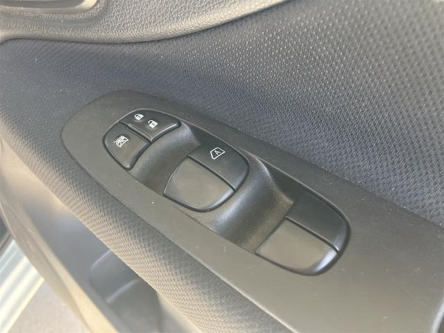 セレナ ハイウェイスター　Ｖセレ＋セーフティＩＩ　ＳＨＶ　ＥＴＣ　全周囲カメラ　ナビ　クリアランスソナー　オートクルーズコントロール　レーンアシスト　衝突被害軽減システム　両側電動スライドドア　オートライト　ＬＥＤヘッドランプ　スマートキー　電動格納ミラー（11枚目）