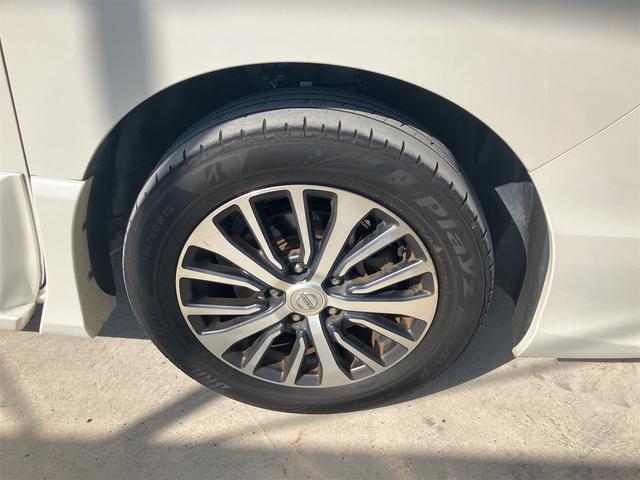 セレナ ハイウェイスター　Ｖセレ＋セーフティＩＩ　ＳＨＶ　ＥＴＣ　全周囲カメラ　ナビ　クリアランスソナー　オートクルーズコントロール　レーンアシスト　衝突被害軽減システム　両側電動スライドドア　オートライト　ＬＥＤヘッドランプ　スマートキー　電動格納ミラー（20枚目）