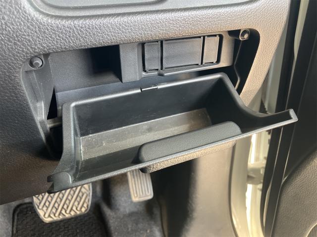 セレナ ハイウェイスター　Ｖセレ＋セーフティＩＩ　ＳＨＶ　ＥＴＣ　全周囲カメラ　ナビ　クリアランスソナー　オートクルーズコントロール　レーンアシスト　衝突被害軽減システム　両側電動スライドドア　オートライト　ＬＥＤヘッドランプ　スマートキー　電動格納ミラー（62枚目）