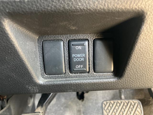 セレナ ハイウェイスター　Ｖセレ＋セーフティＩＩ　ＳＨＶ　ＥＴＣ　全周囲カメラ　ナビ　クリアランスソナー　オートクルーズコントロール　レーンアシスト　衝突被害軽減システム　両側電動スライドドア　オートライト　ＬＥＤヘッドランプ　スマートキー　電動格納ミラー（63枚目）