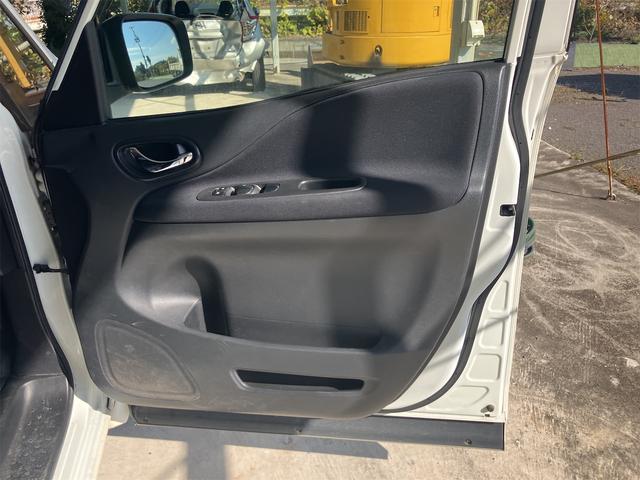 セレナ ハイウェイスター　Ｖセレ＋セーフティＩＩ　ＳＨＶ　ＥＴＣ　全周囲カメラ　ナビ　クリアランスソナー　オートクルーズコントロール　レーンアシスト　衝突被害軽減システム　両側電動スライドドア　オートライト　ＬＥＤヘッドランプ　スマートキー　電動格納ミラー（65枚目）