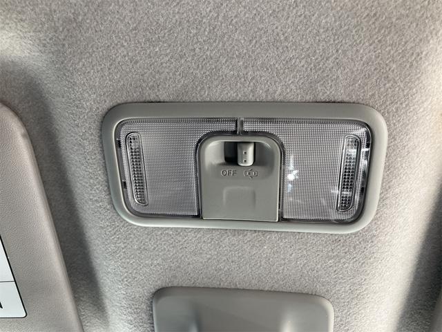 ルーミー カスタムＧ　ＥＴＣ　全周囲カメラ　両側電動スライドドア　クリアランスソナー　オートクルーズコントロール　衝突被害軽減システム　アルミホイール　オートマチックハイビーム　オートライト　ＬＥＤヘッドランプ（48枚目）