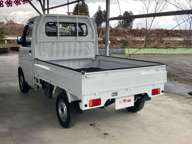 キャリイトラック ＫＣ　軽トラ　４ＷＤ　５速マニュアル　エアコン　パワーステアリング　三方開　ヘッドライトレベライザー（6枚目）